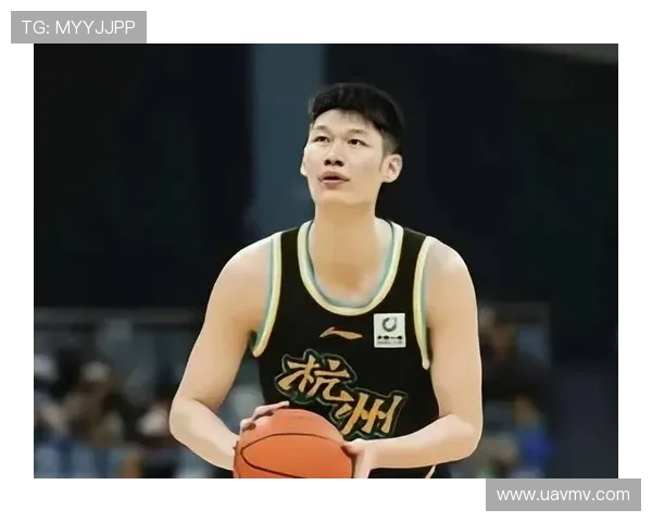 广厦遭遇14分大逆转孙铭徽低迷胡金秋26分8篮板孤掌难鸣 广厦遭遇14分大逆转孙铭徽低迷胡金秋26分8篮板孤掌难鸣